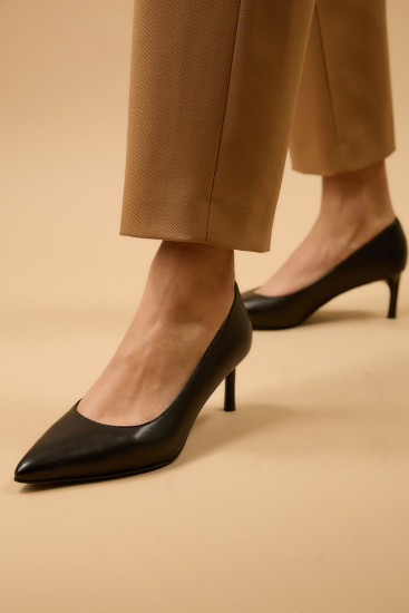 Жіночі туфлі Fabio Monelli 183182 чорні демісезонні шкіряні