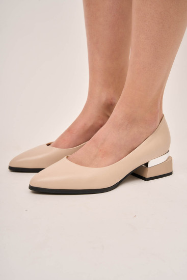 Жіночі туфлі Lonza 160040 бежеві демісезонні шкіряні