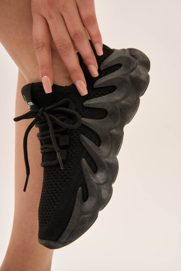 Жіночі кросівки Lonza 168542 чорні демісезонні текстильні
