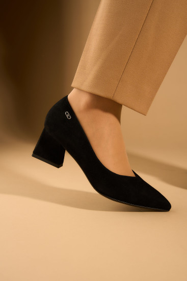 Жіночі туфлі Fabio Monelli 184077 чорні демісезонні замшеві