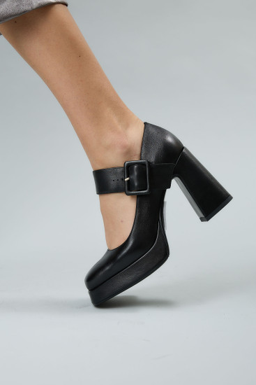 Жіночі туфлі Lonza 186676 чорні демісезонні шкіряні