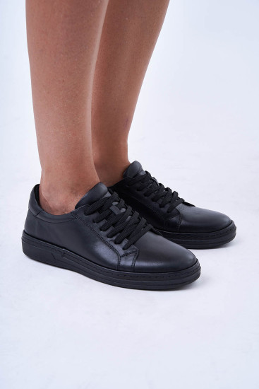 Жіночі туфлі Lonza 174195 чорні демісезонні шкіряні