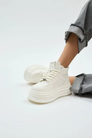Білі черевики жіночі демісезонні, літні | Lonza Shoes