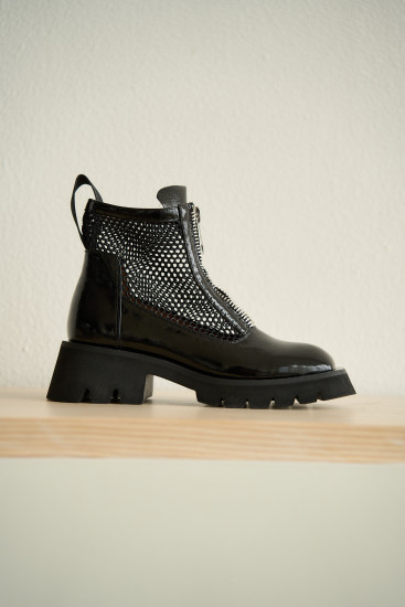 Женские ботинки Fabio Monelli 169372 черные демисезонные лакированные