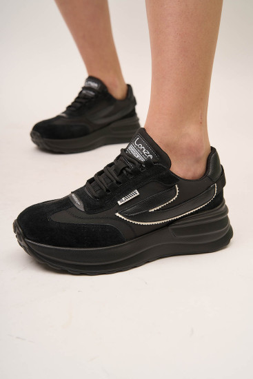 Жіночі кросівки Lonza 176575 чорні демісезонні шкіряні