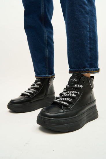 Женские ботинки Lonza 179889 черные демисезонные кожаные