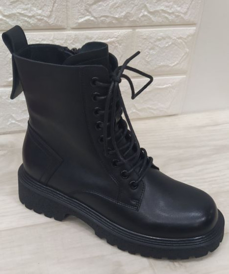 Женские ботинки Lonza 169461 черные демисезонные кожаные