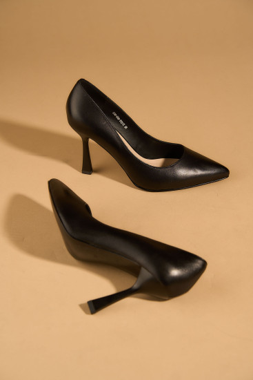 Жіночі туфлі Fabio Monelli 181418 чорні демісезонні шкіряні