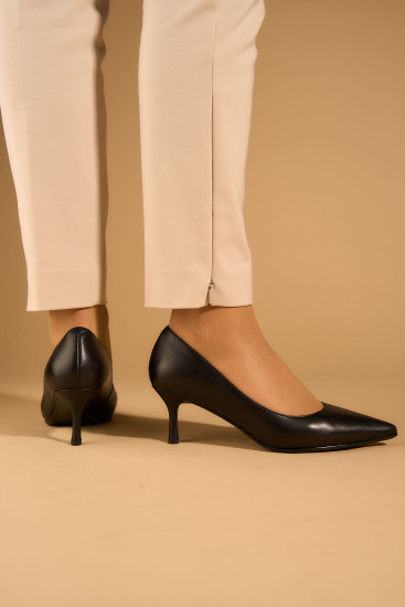Женские туфли Fabio Monelli 181424 черные демисезонные кожаные