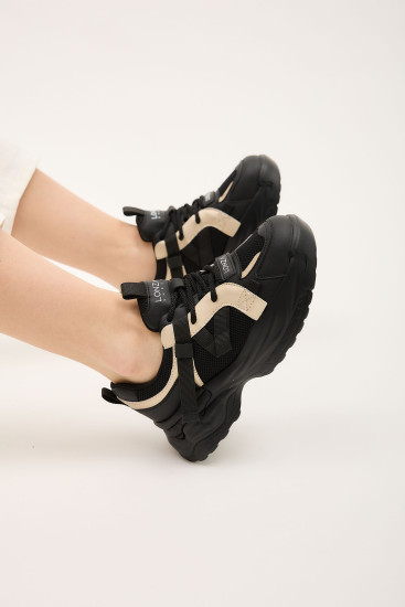 Жіночі кросівки Lonza 182698 чорні демісезонні шкіряні